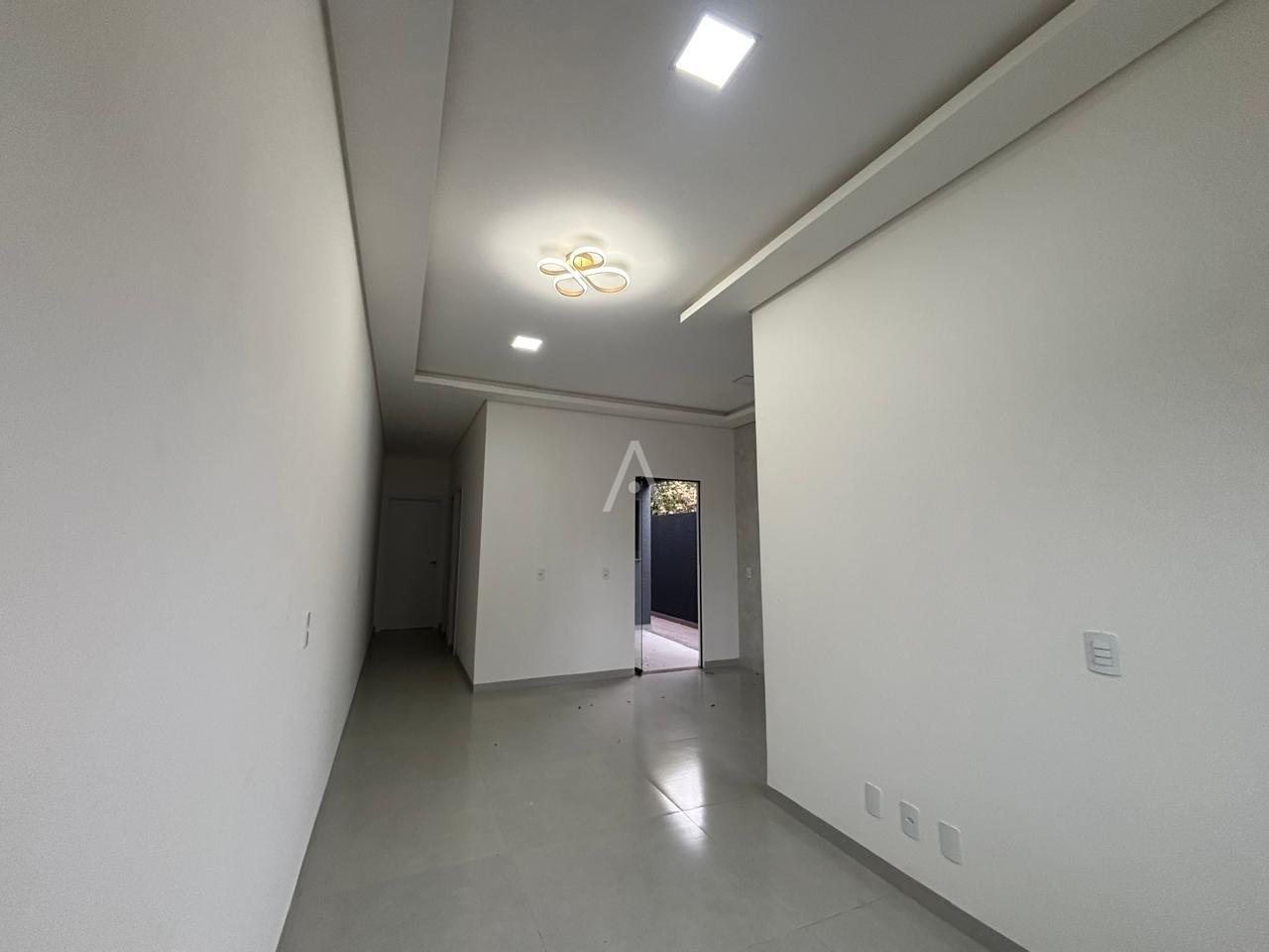 Casa Residencial para à venda no Bairro JARDIM COOPAGRO em TOLEDO: 