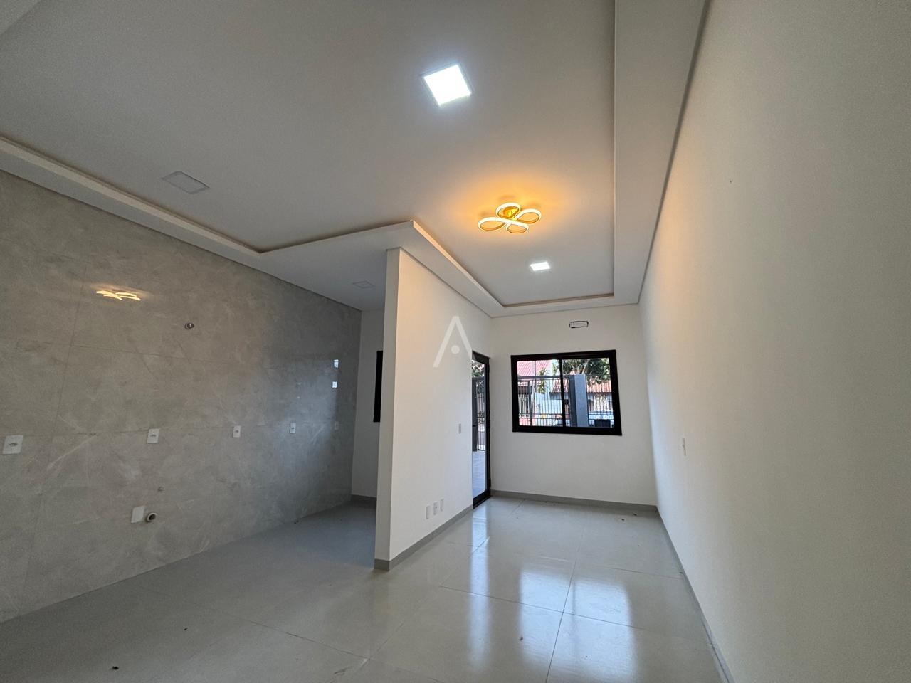 Casa Residencial para à venda no Bairro JARDIM COOPAGRO em TOLEDO: 