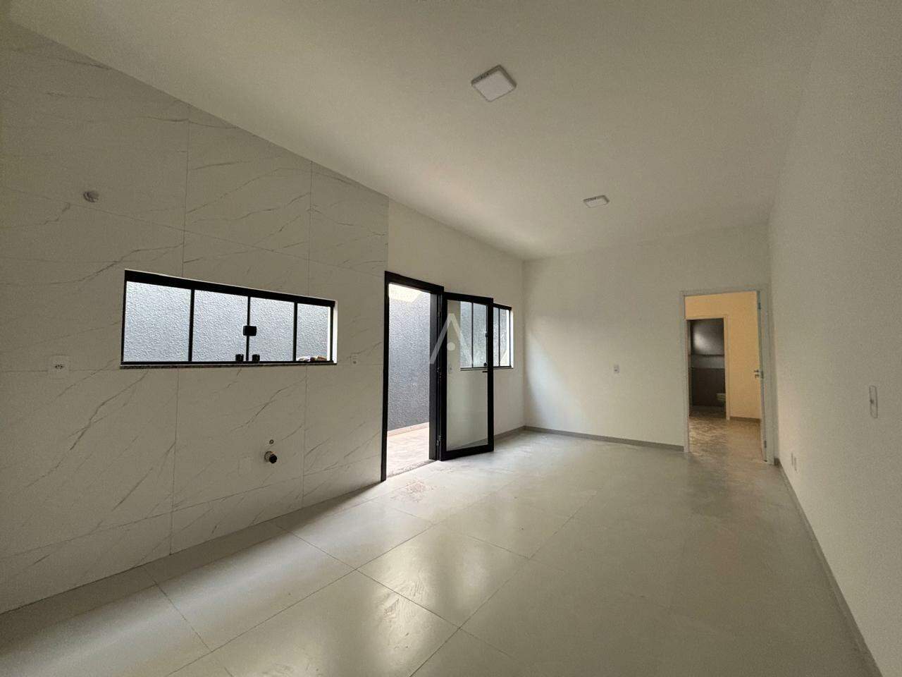 Casa Residencial para à venda no Bairro JARDIM COOPAGRO em TOLEDO: 