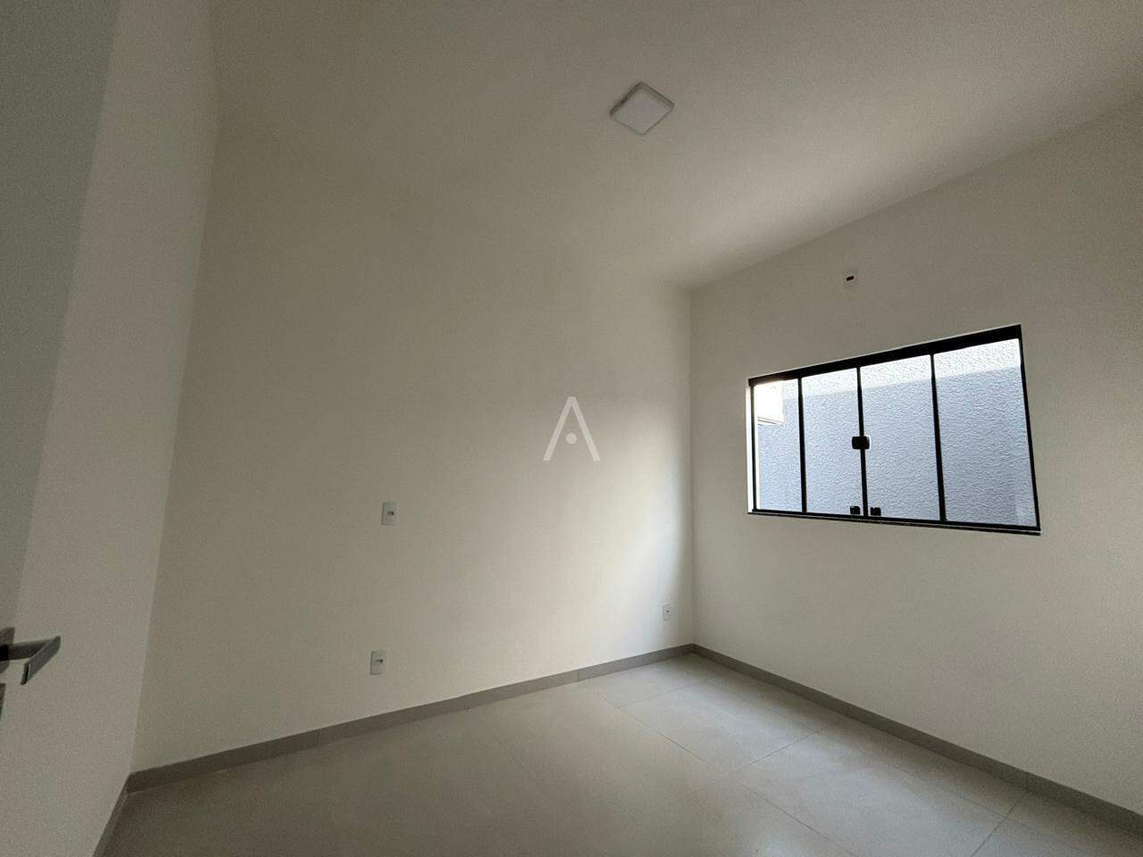 Casa Residencial para à venda no Bairro JARDIM COOPAGRO em TOLEDO: 