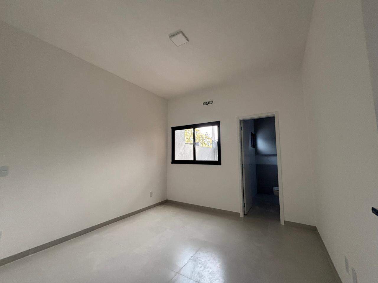 Casa Residencial para à venda no Bairro JARDIM COOPAGRO em TOLEDO: 