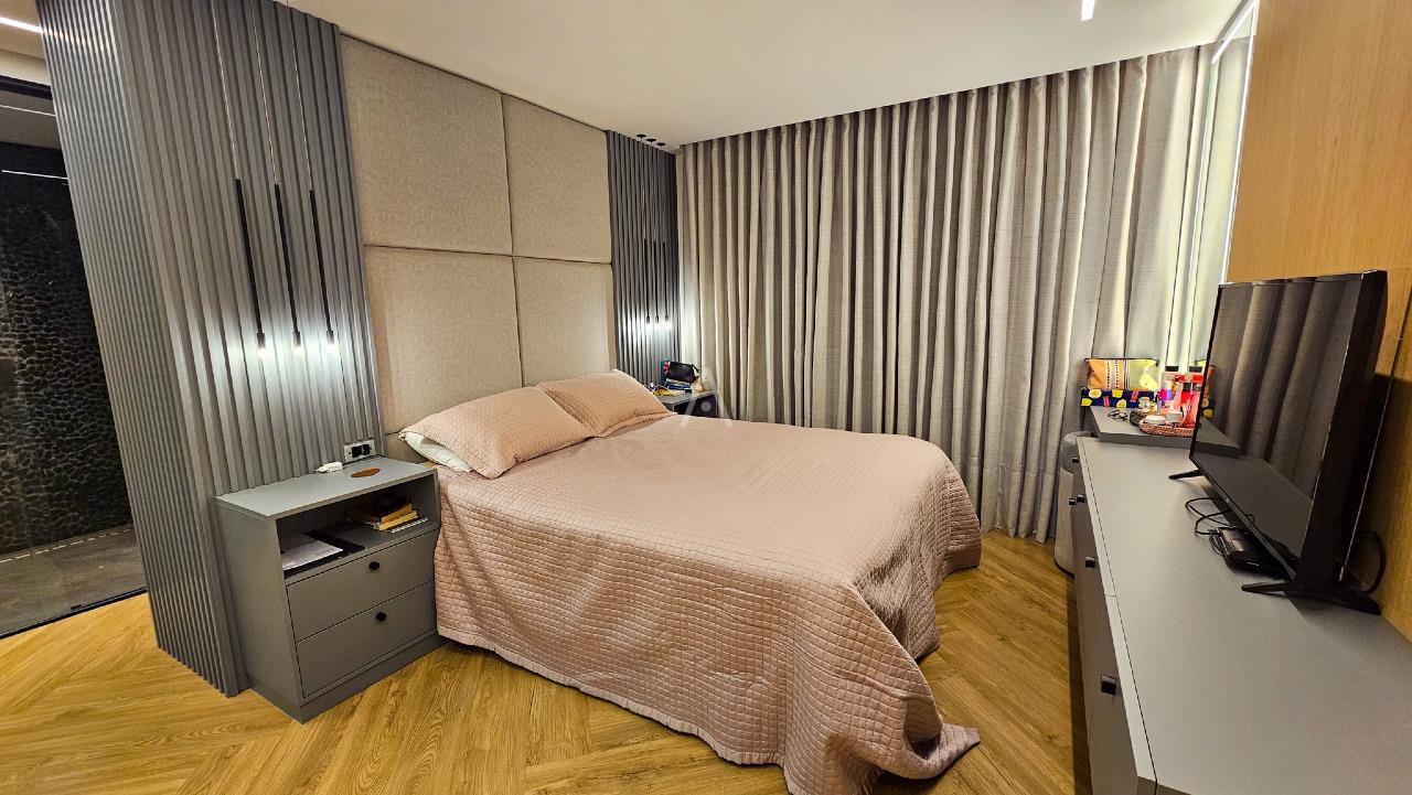 Apartamento para à venda no Bairro CANCELLI em CASCAVEL: SUÍTE