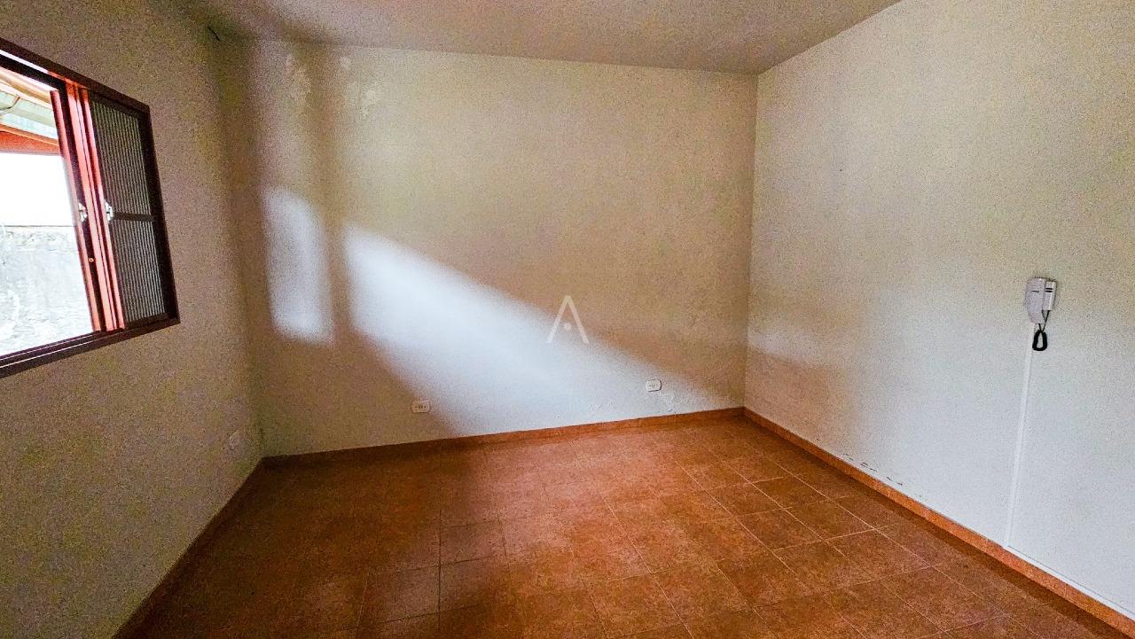 Casa Residencial para à venda no Bairro NEVA em CASCAVEL: 