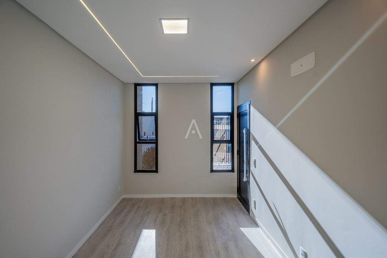 Casa Residencial para à venda no Bairro RECANTO TROPICAL em CASCAVEL: 