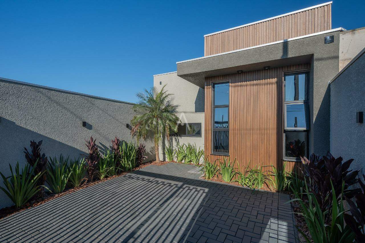 Casa Residencial para à venda no Bairro RECANTO TROPICAL em CASCAVEL: 