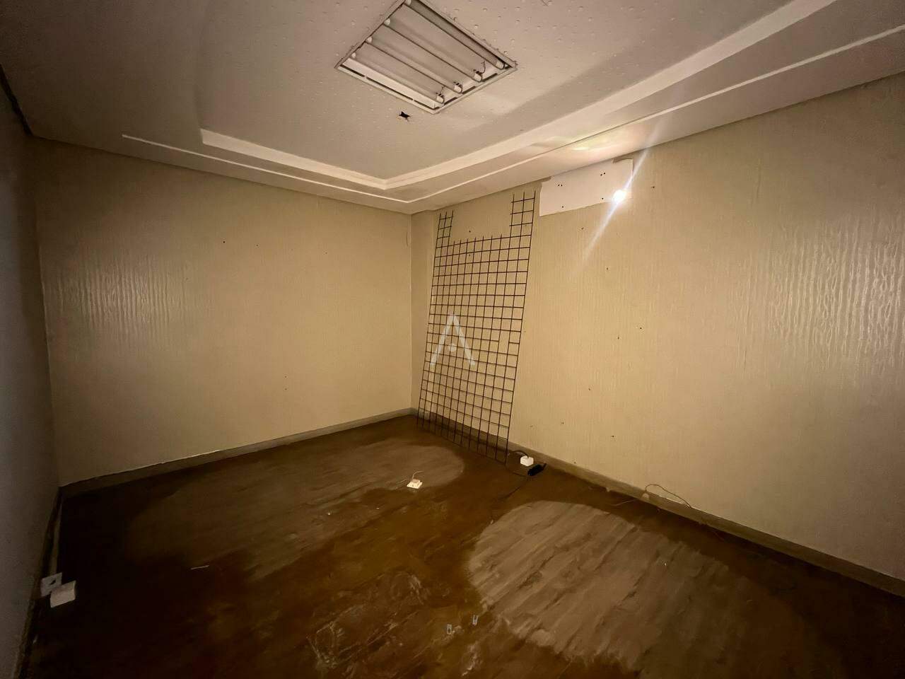 Barracão Comercial para para aluguel no Bairro Pioneiros Catarinenses em CASCAVEL: