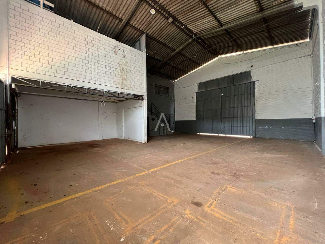 Barracão Comercial para para aluguel no Bairro Pioneiros Catarinenses em CASCAVEL: 