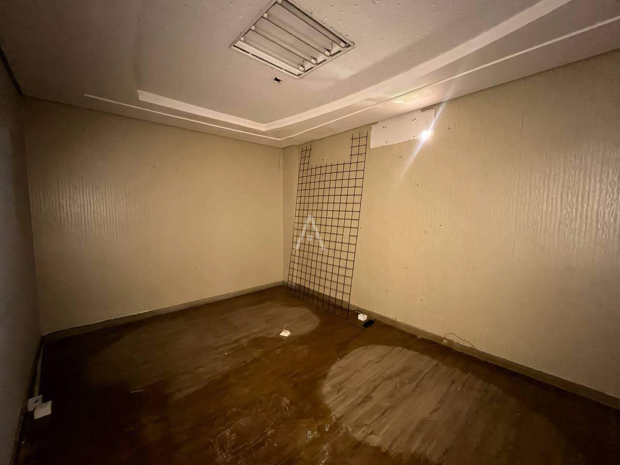 Barracão Comercial para para aluguel no Bairro Pioneiros Catarinenses em CASCAVEL: