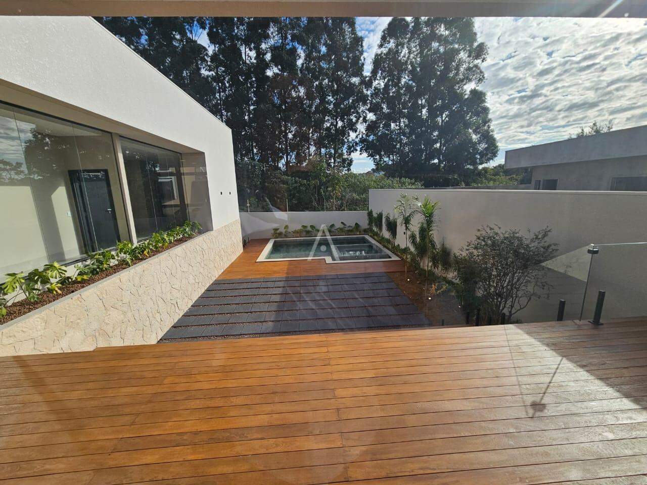 Casa Residencial para à venda no Bairro RECANTO TROPICAL em CASCAVEL: 