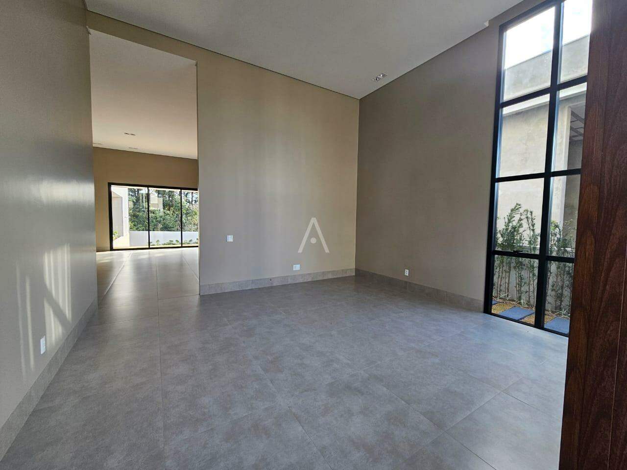 Casa Residencial para à venda no Bairro RECANTO TROPICAL em CASCAVEL: 