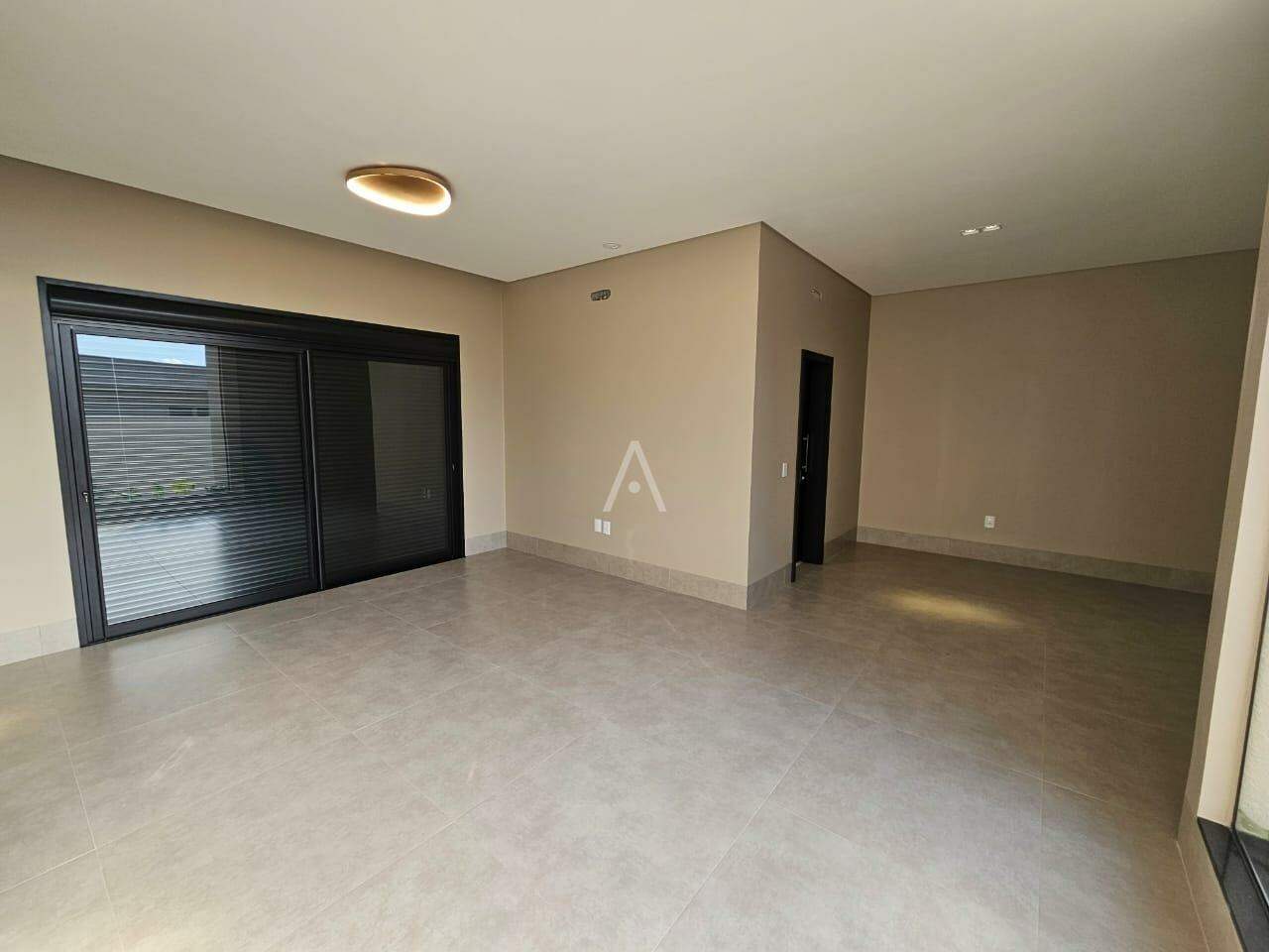 Casa Residencial para à venda no Bairro RECANTO TROPICAL em CASCAVEL: 