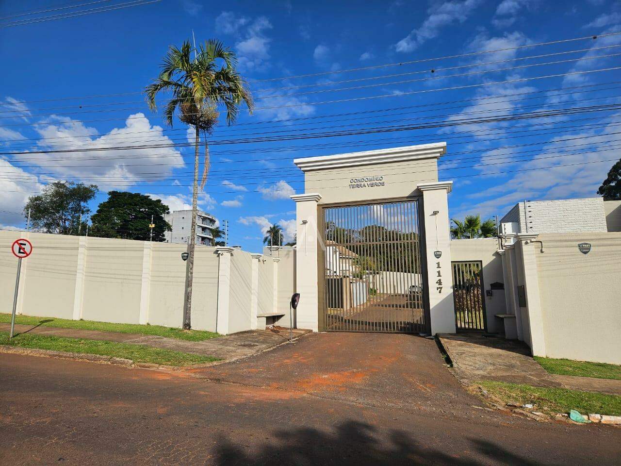 Casa Residencial para à venda no Bairro RECANTO TROPICAL em CASCAVEL: 