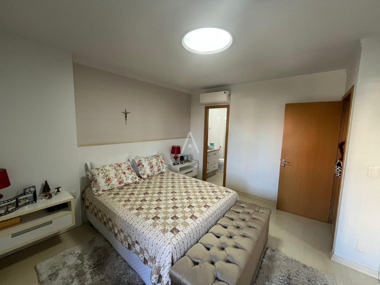 Apartamento para à venda no Bairro CENTRO em CASCAVEL: Suíte