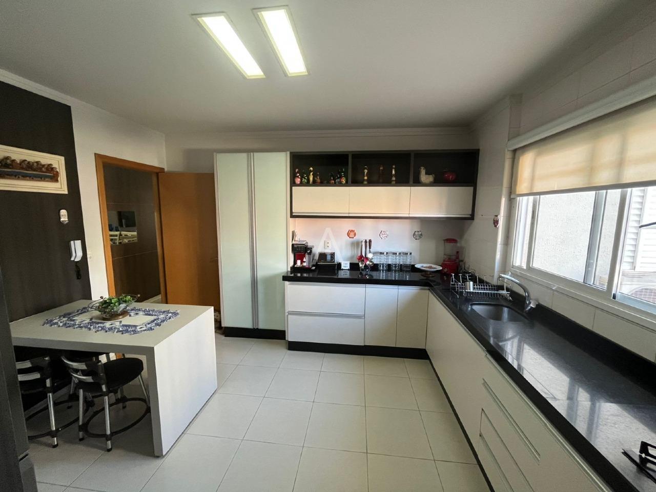Apartamento para à venda no Bairro CENTRO em CASCAVEL: Cozinha