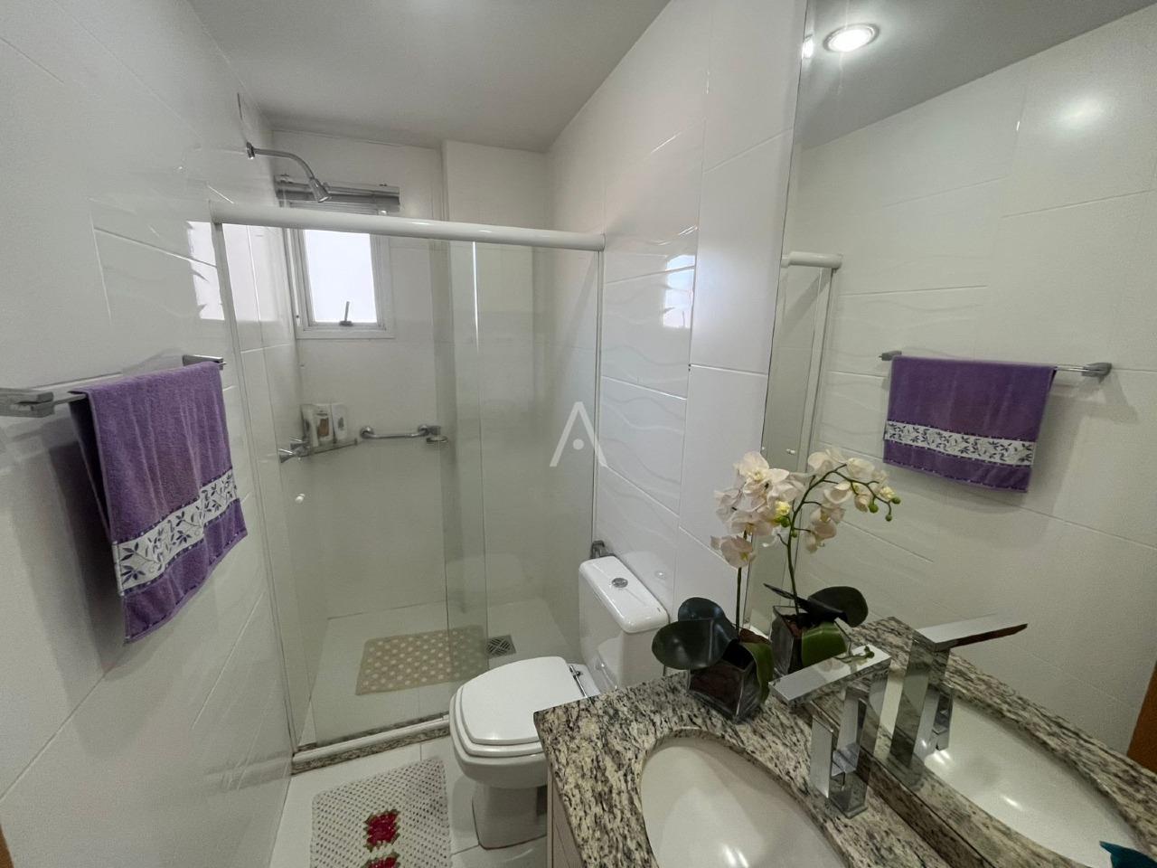 Apartamento para à venda no Bairro CENTRO em CASCAVEL: banheiro Social 