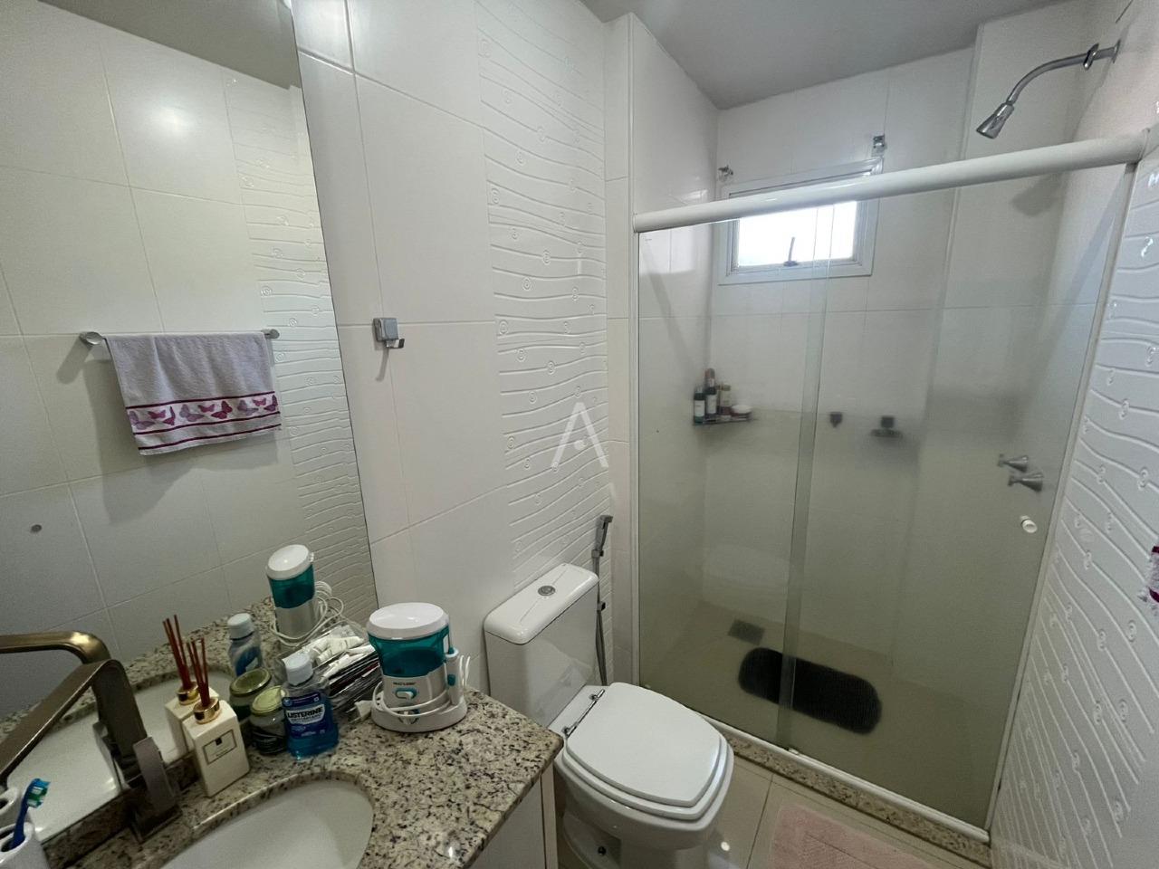 Apartamento para à venda no Bairro CENTRO em CASCAVEL: Banheiro Suíte