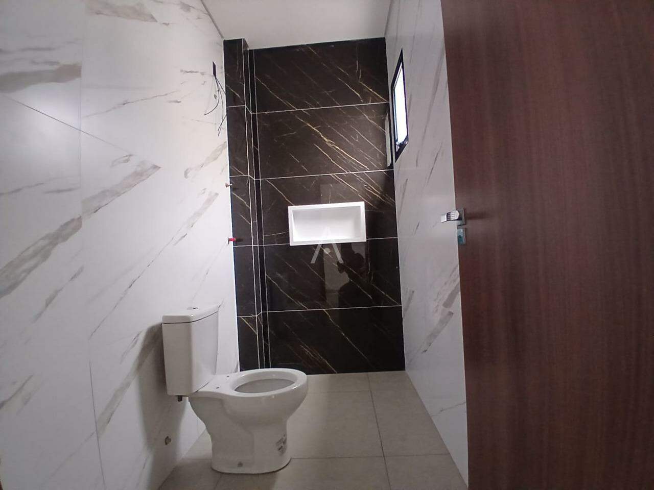 Casa Residencial para à venda no Bairro JARDIM COOPAGRO em TOLEDO: 