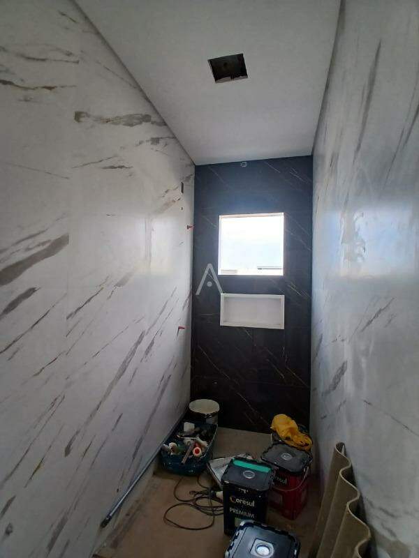 Casa Residencial para à venda no Bairro JARDIM COOPAGRO em TOLEDO: 