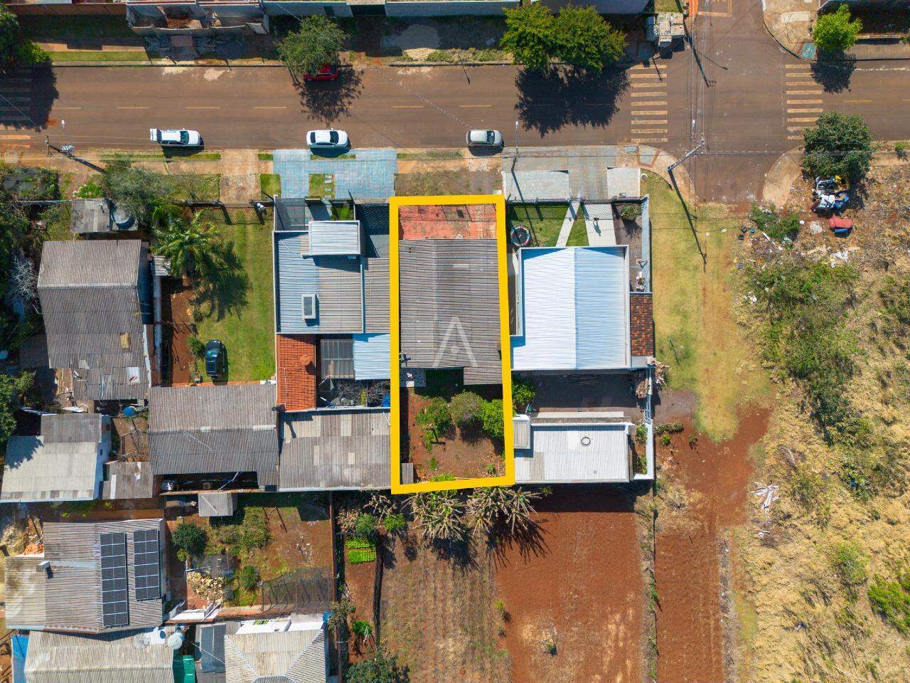 Casa Residencial para à venda no Bairro UNIVERSITARIO em CASCAVEL: 