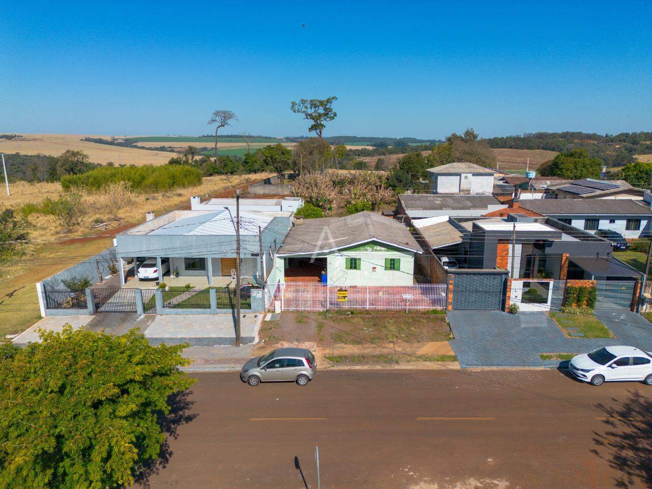 Casa Residencial para à venda no Bairro UNIVERSITARIO em CASCAVEL: