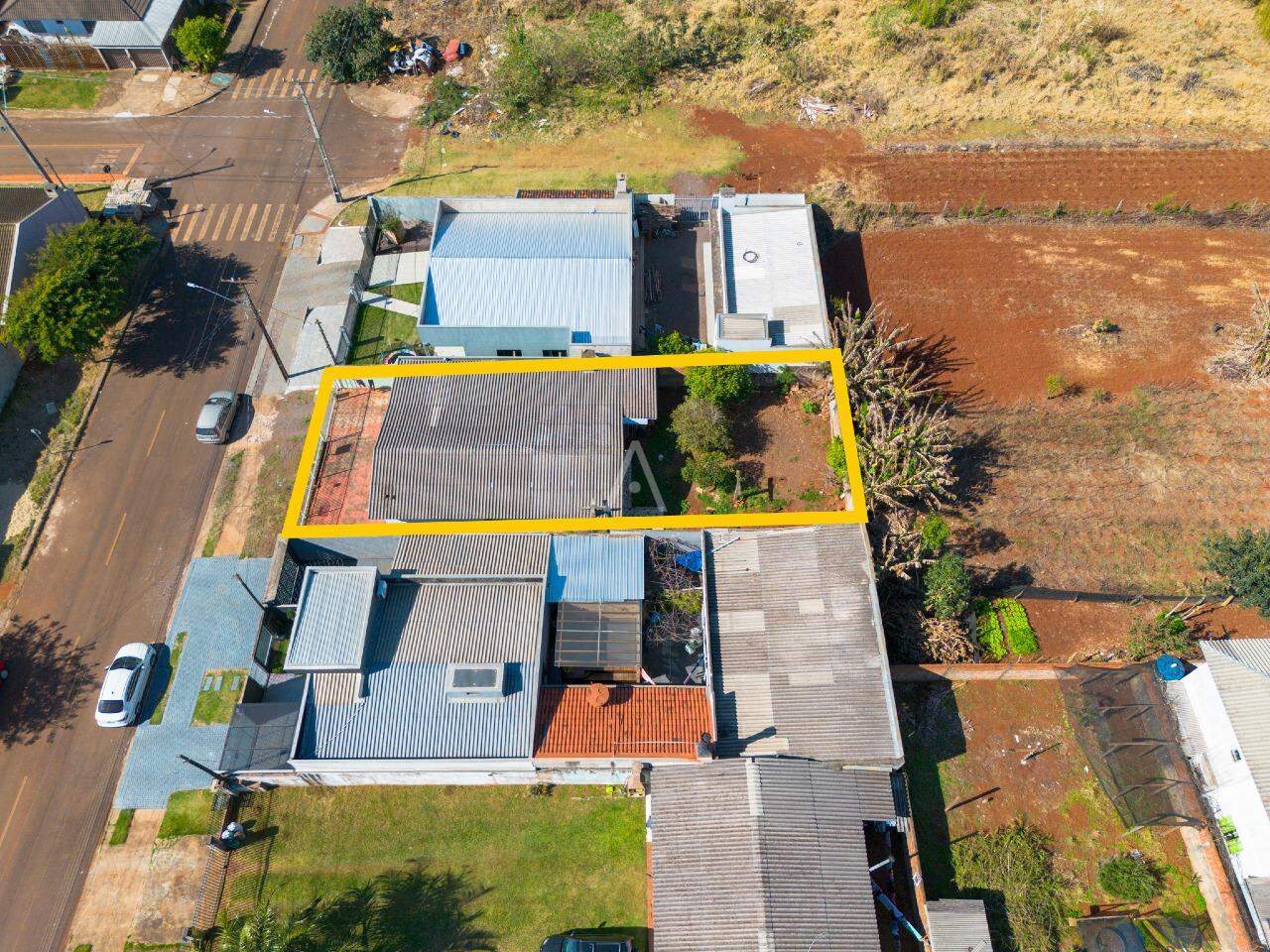 Casa Residencial para à venda no Bairro UNIVERSITARIO em CASCAVEL: 