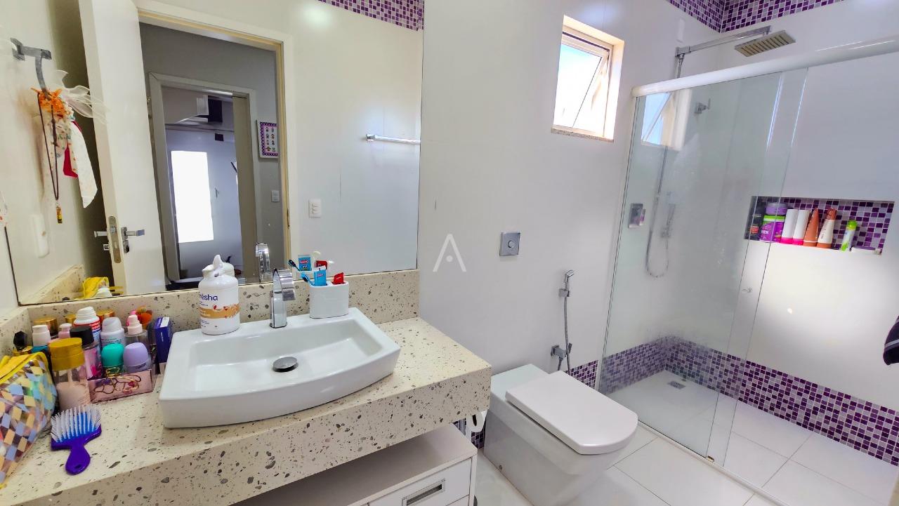 Casas e Sobrados em Condomínio para à venda no Bairro CATARATAS em CASCAVEL: 