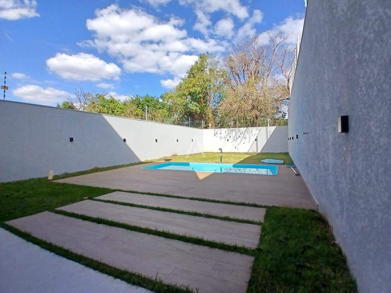 Casa Residencial para à venda no Bairro TOCANTINS em TOLEDO: 