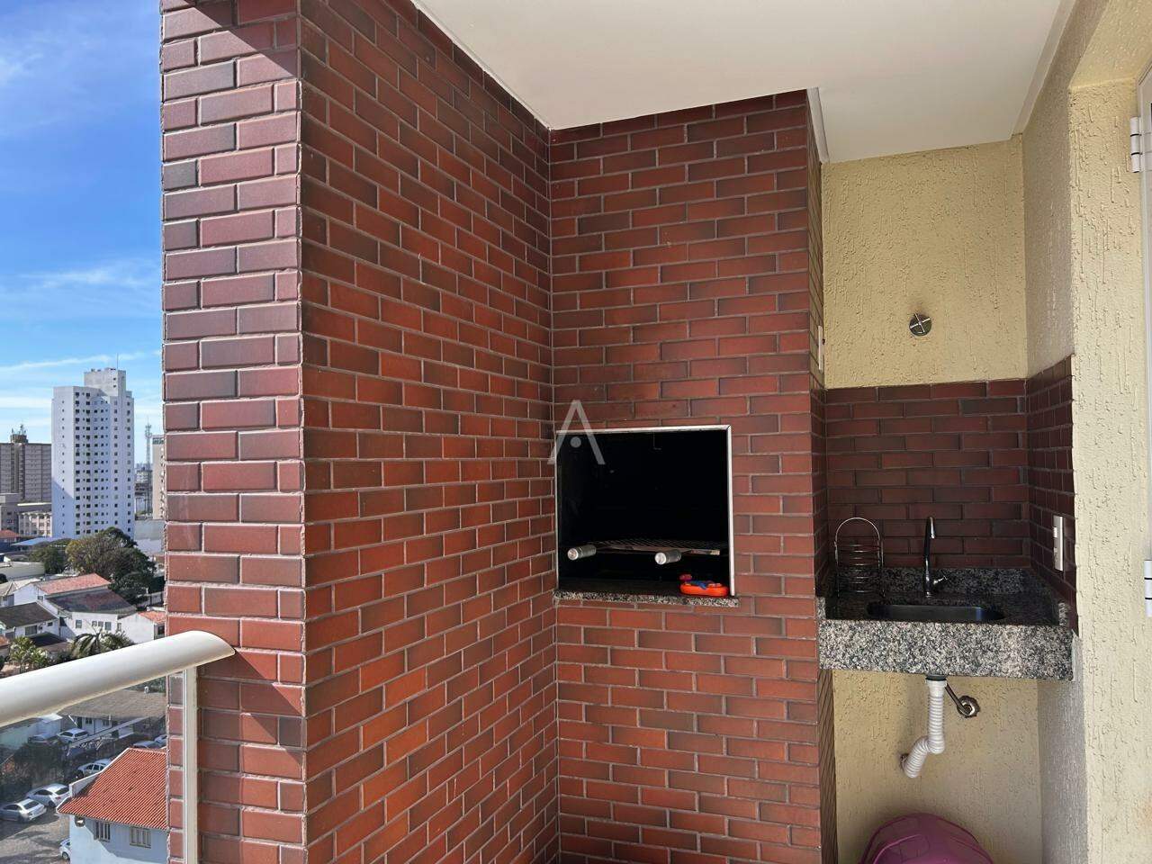 Apartamento para à venda no Bairro CENTRO em CASCAVEL: Sacada 