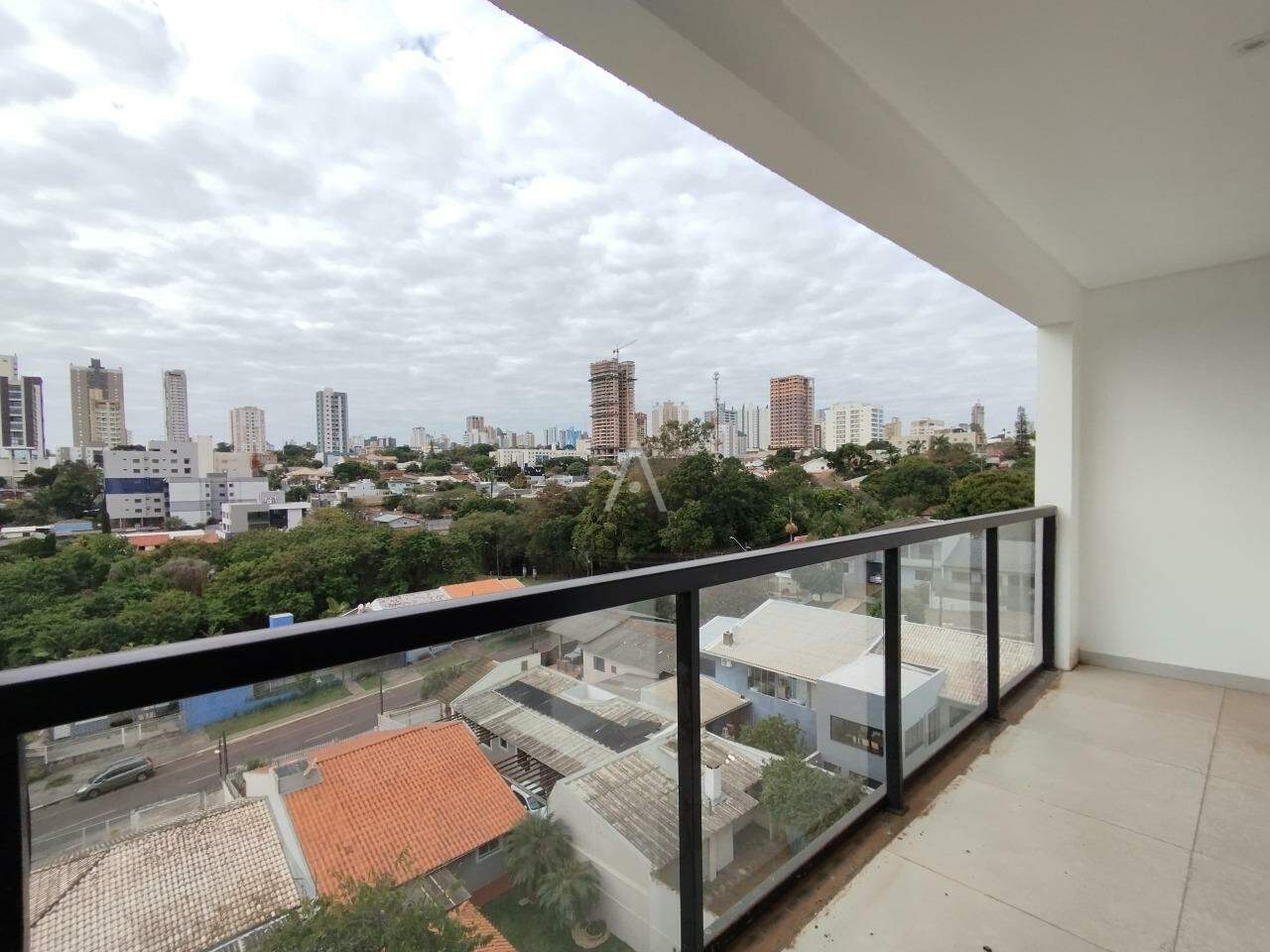 Apartamento para à venda no Bairro CANCELLI em CASCAVEL: SACADA SUÍTE
