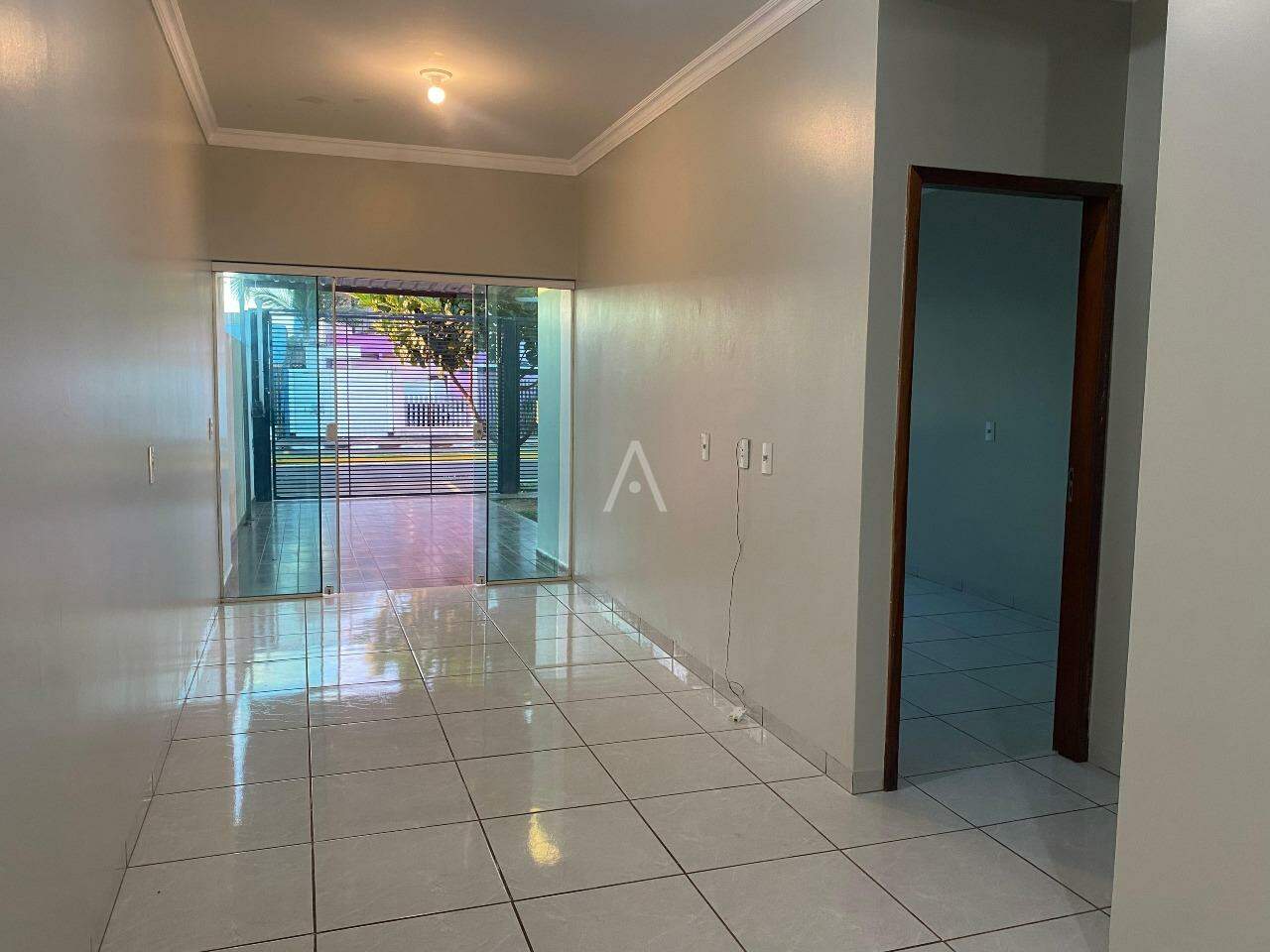 Casa Residencial para para aluguel no Bairro JARDIM COOPAGRO em TOLEDO: 