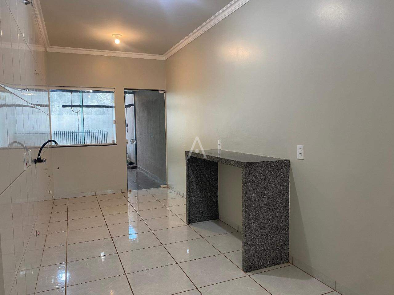 Casa Residencial para para aluguel no Bairro JARDIM COOPAGRO em TOLEDO: 