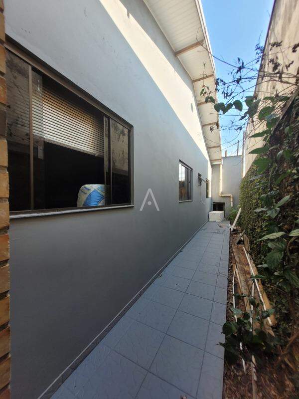 Casa Residencial para à venda no Bairro JARDIM GISELA em TOLEDO: