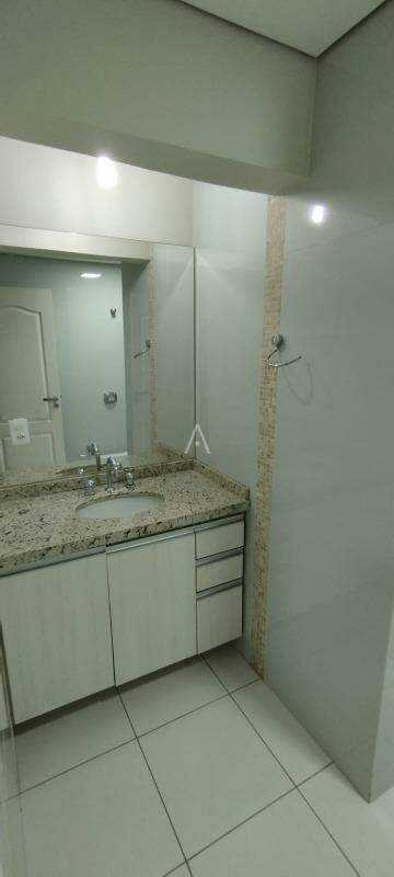 Apartamento para para aluguel no Bairro CENTRO em TOLEDO: