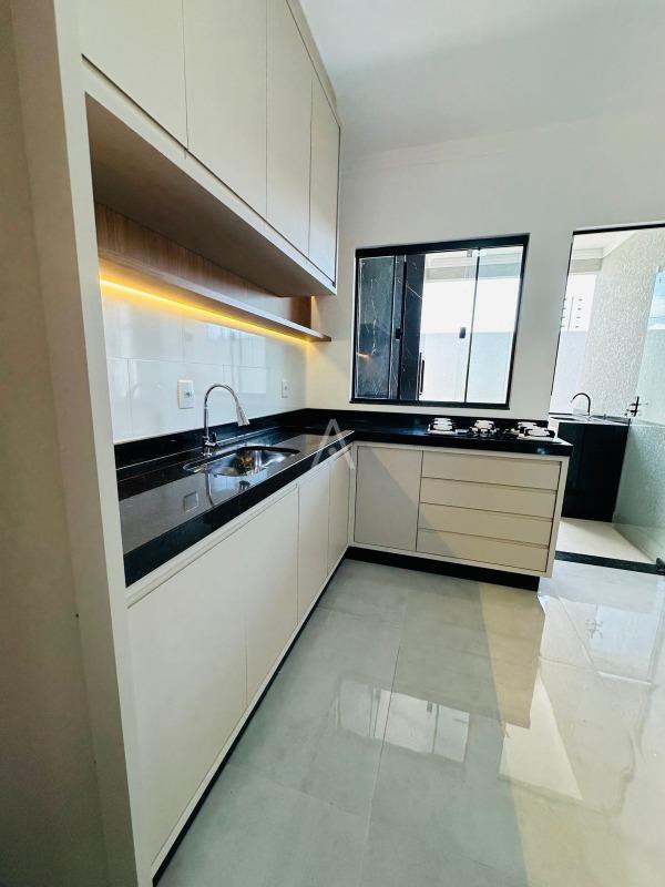 Casa Residencial para à venda no Bairro RECANTO TROPICAL em CASCAVEL: 