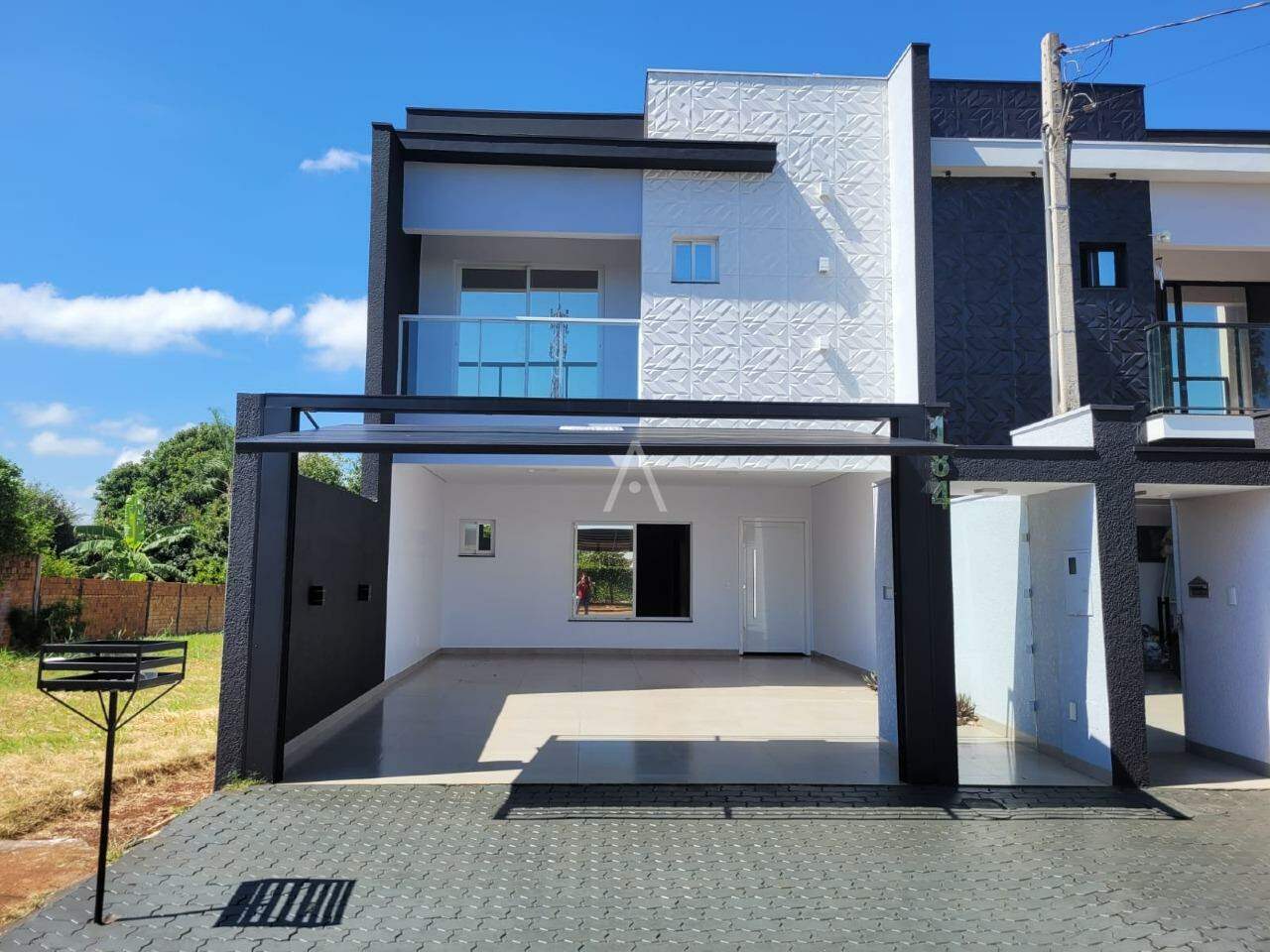 Sobrado para à venda no Bairro JARDIM CONCORDIA em TOLEDO: 