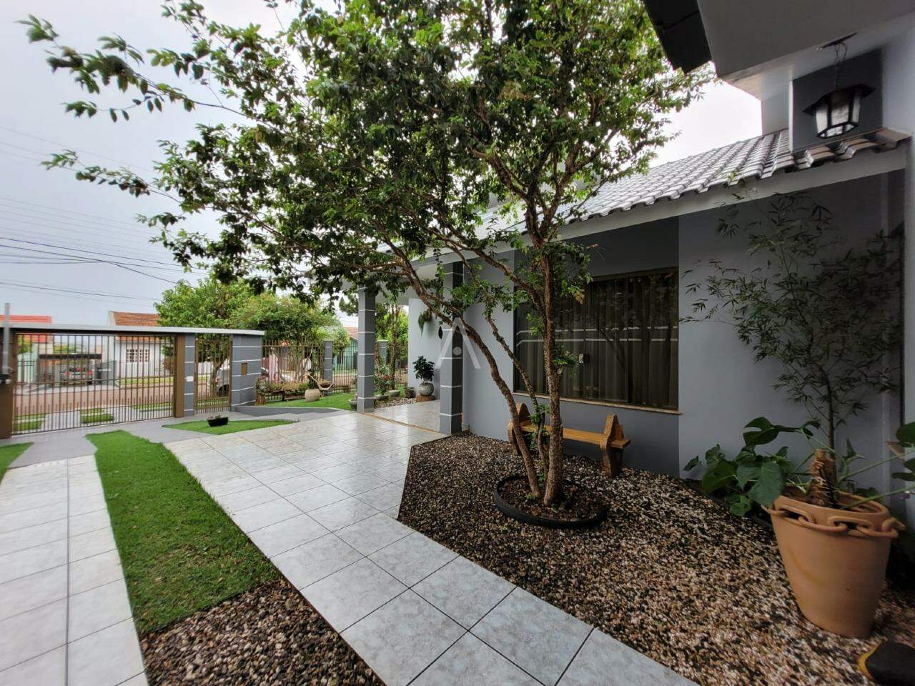 Casa Residencial para à venda no Bairro JARDIM PANCERA em TOLEDO: 