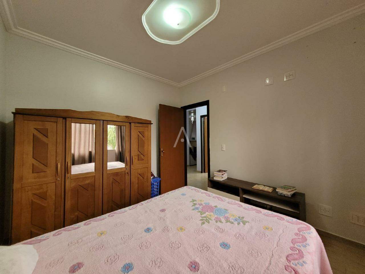 Casa Residencial para à venda no Bairro JARDIM PANCERA em TOLEDO: 