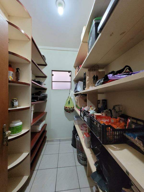 Casa Residencial para à venda no Bairro JARDIM PANCERA em TOLEDO: 