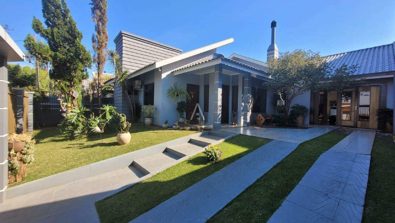 Casa Residencial para à venda no Bairro JARDIM PANCERA em TOLEDO: 