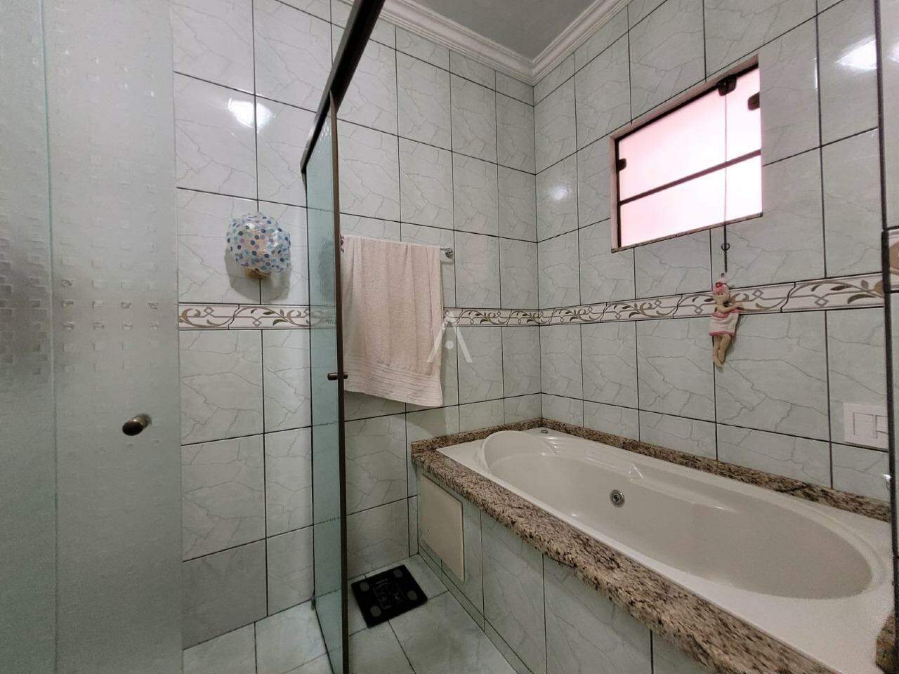 Casa Residencial para à venda no Bairro JARDIM PANCERA em TOLEDO: 