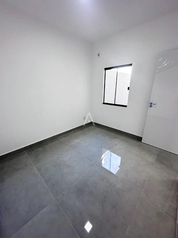 Casa Residencial para à venda no Bairro RECANTO TROPICAL em CASCAVEL: 