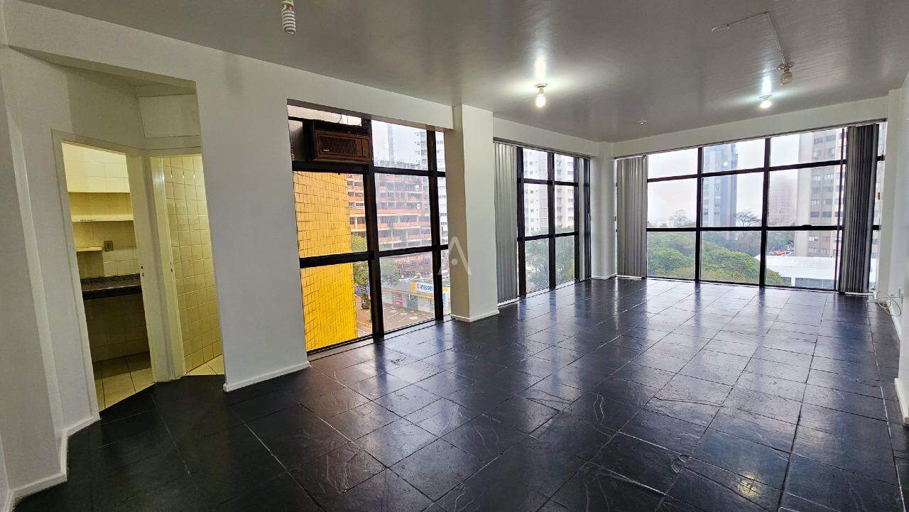 Sala Comercial para à venda no Bairro CENTRO em CASCAVEL: 