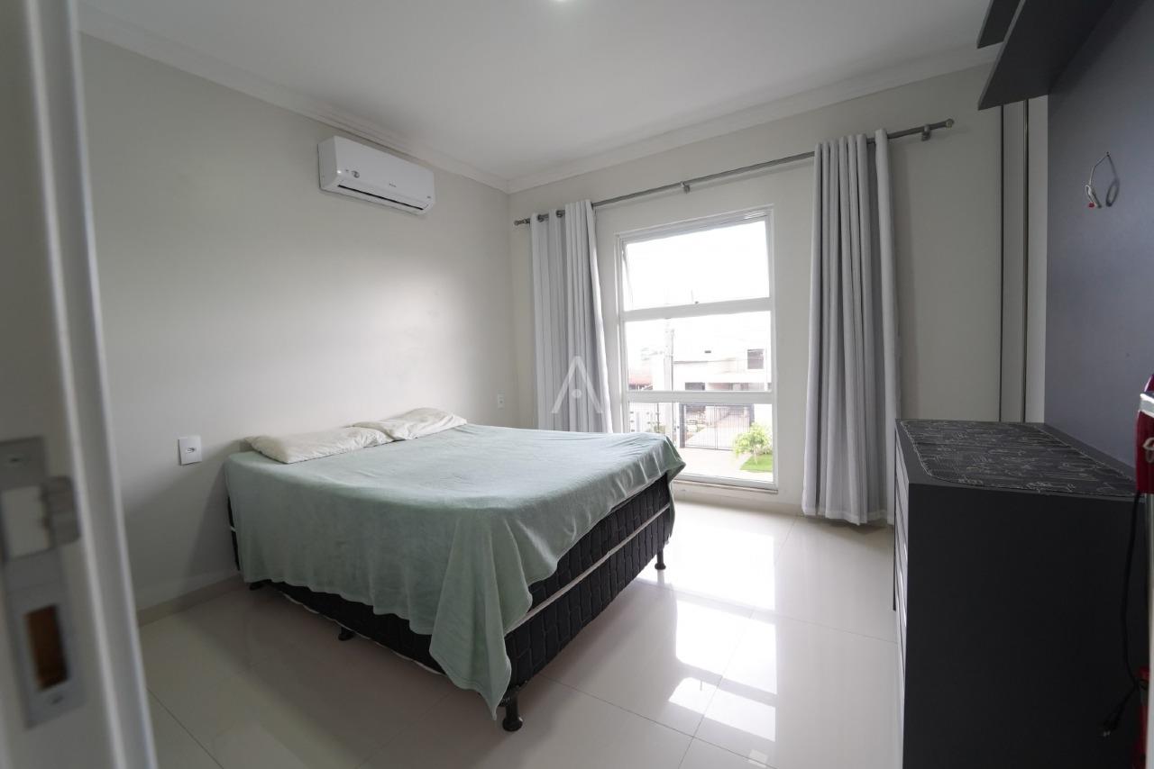 Sobrado para à venda no Bairro Pioneiros Catarinenses em CASCAVEL: 