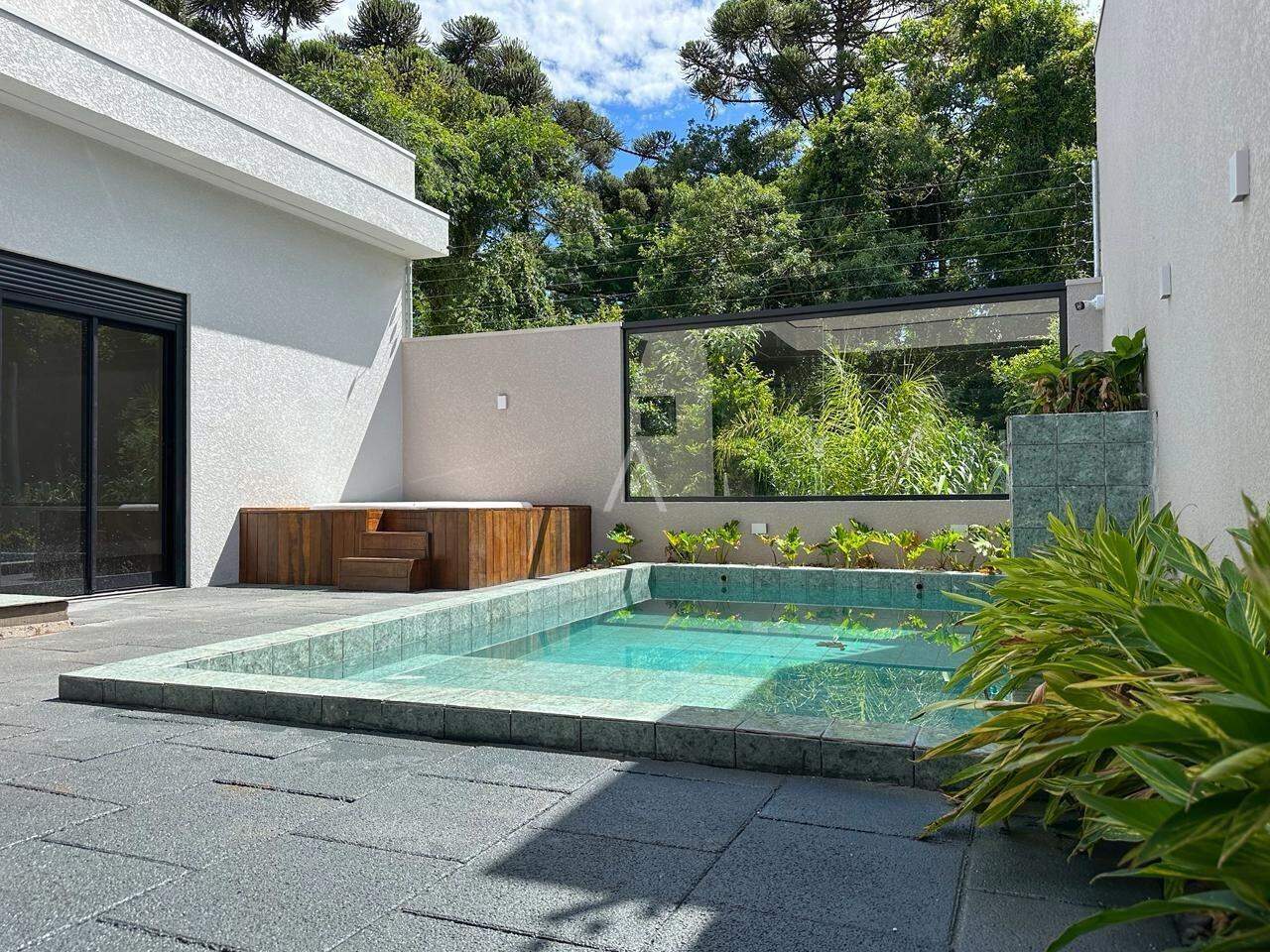 Casa Residencial para à venda no Bairro RECANTO TROPICAL em CASCAVEL: