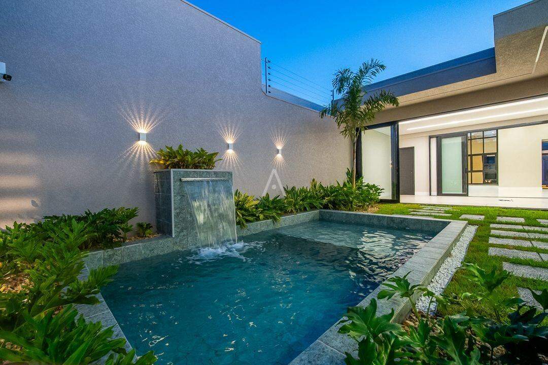 Casa Residencial para à venda no Bairro RECANTO TROPICAL em CASCAVEL: