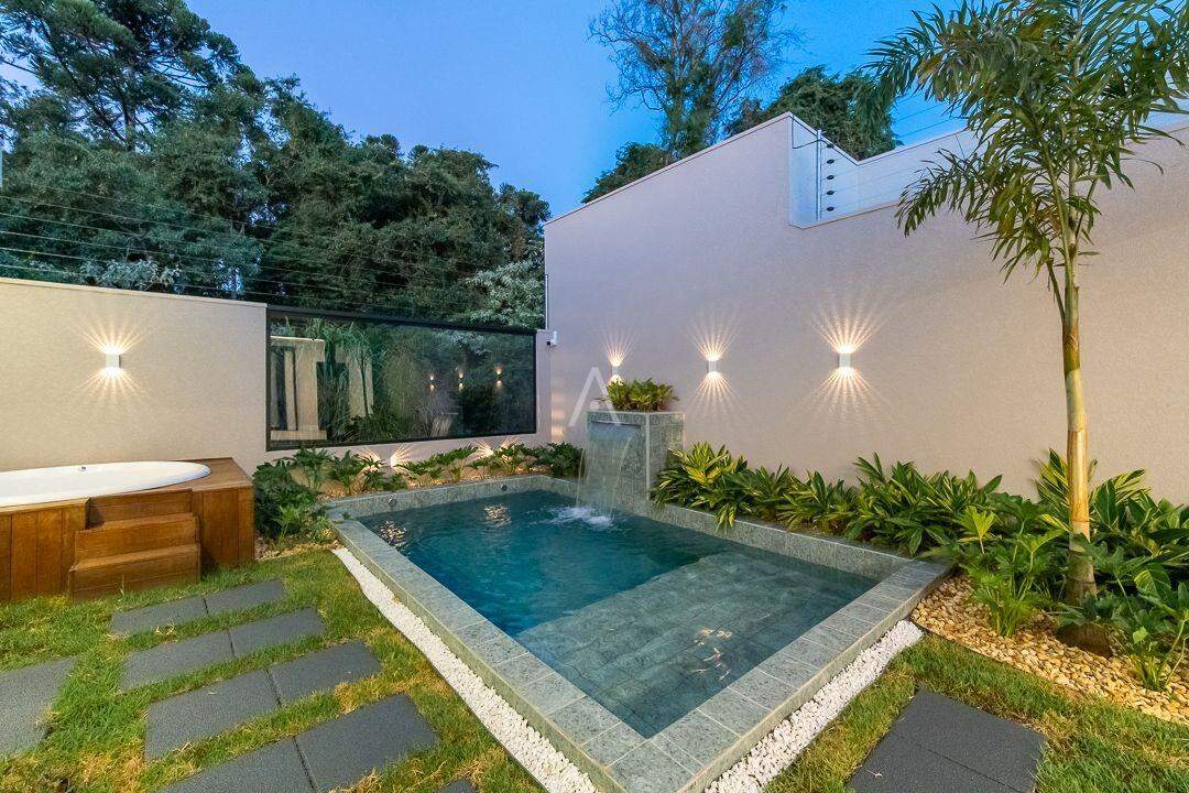 Casa Residencial para à venda no Bairro RECANTO TROPICAL em CASCAVEL:
