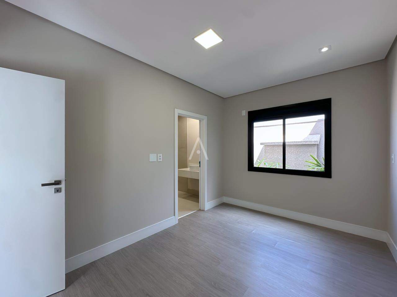 Casa Residencial para à venda no Bairro RECANTO TROPICAL em CASCAVEL: 