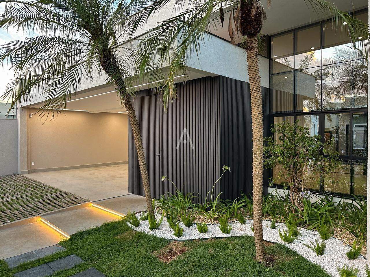Casa Residencial para à venda no Bairro RECANTO TROPICAL em CASCAVEL: 