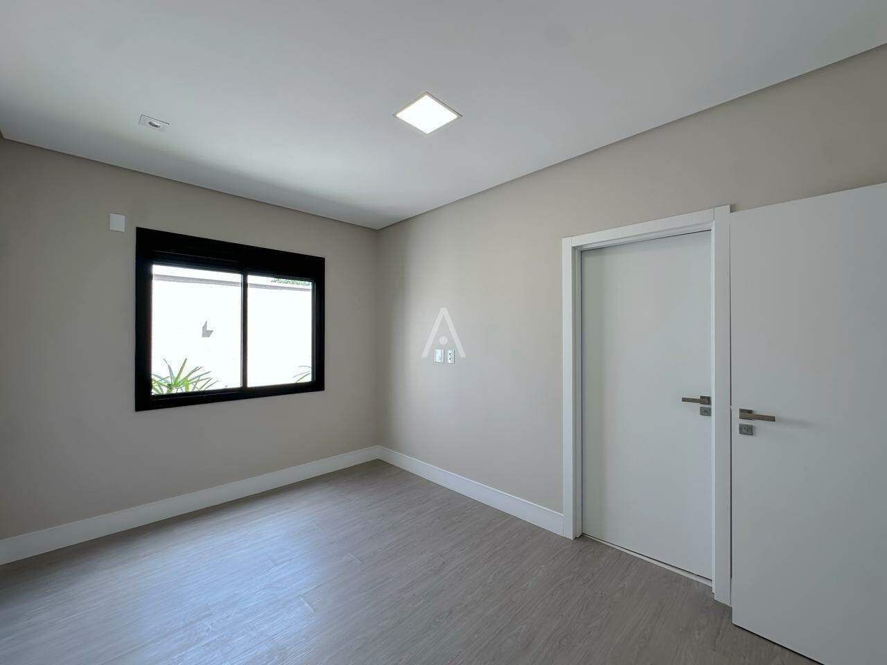 Casa Residencial para à venda no Bairro RECANTO TROPICAL em CASCAVEL: 