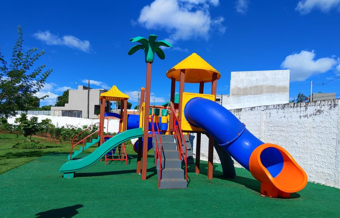 Terreno para à venda no Bairro UNIVERSITARIO em CASCAVEL: 